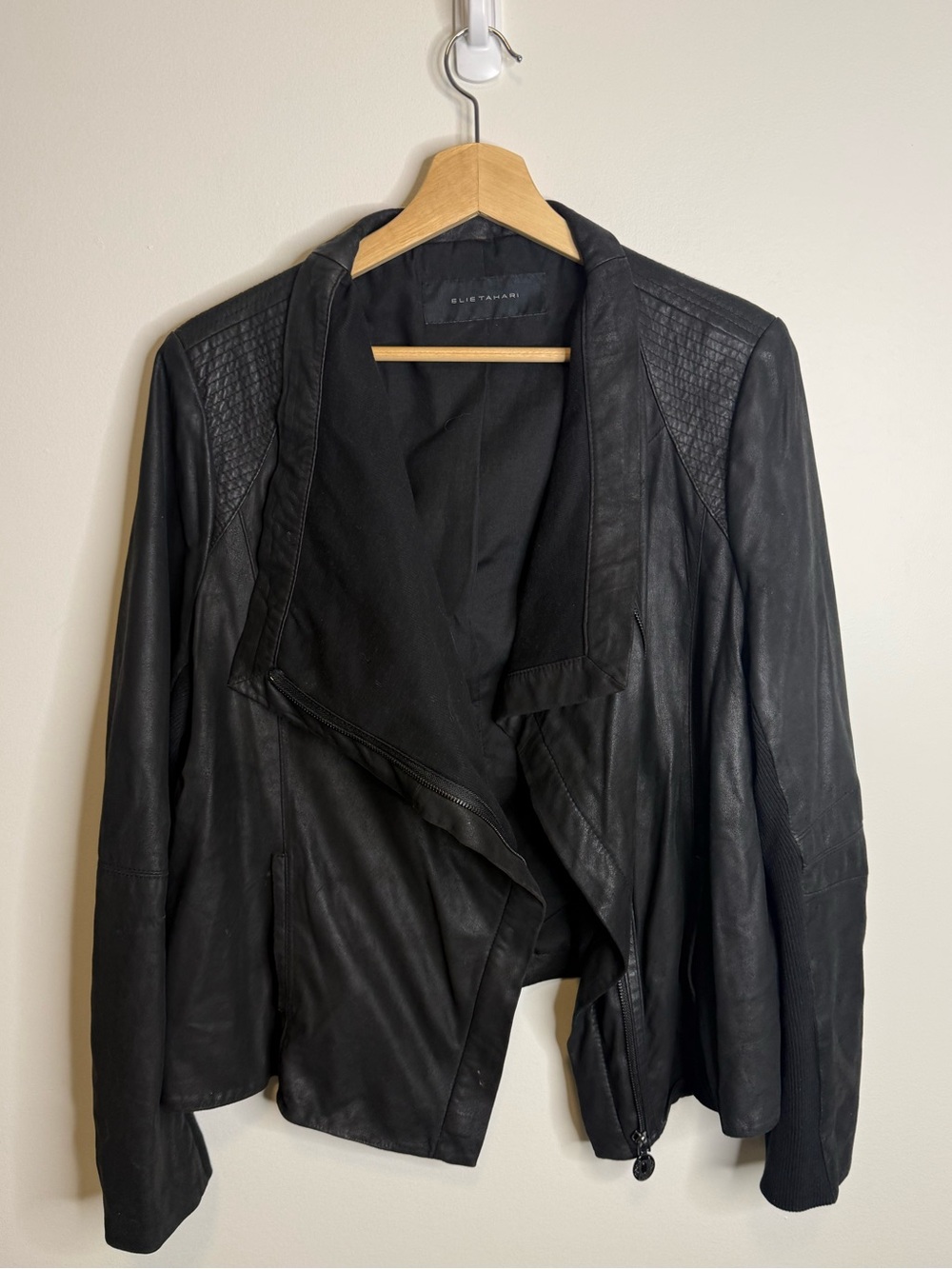 Elie Tahari Black Leather Draped Open Front Jacket lambs leather size large